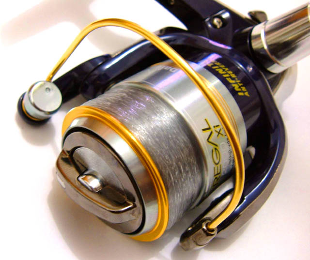 Novo Molinete Daiwa Regal Xi